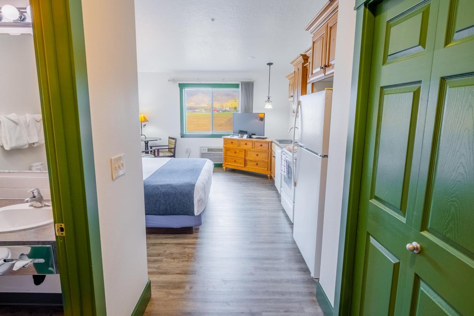Teton Valley Motel Виктор Экстерьер фото
