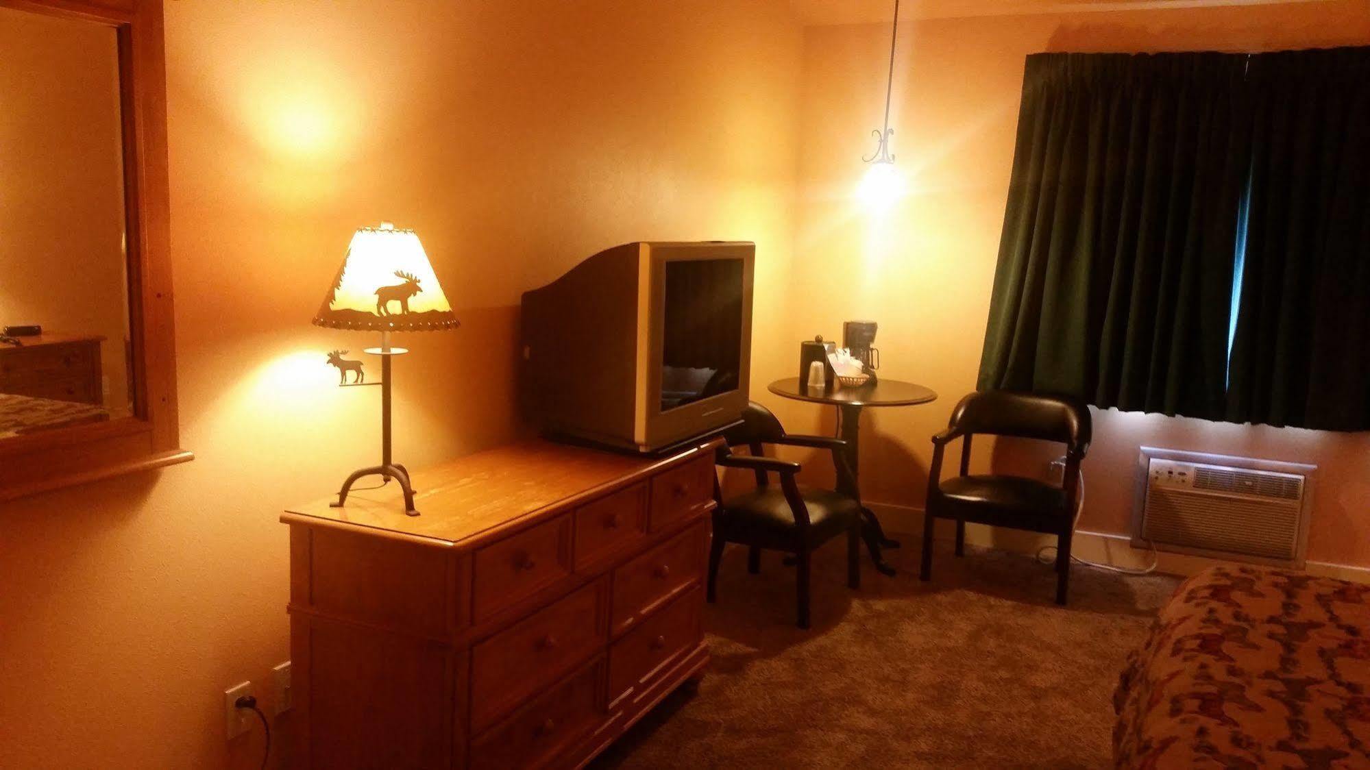 Teton Valley Motel Виктор Экстерьер фото